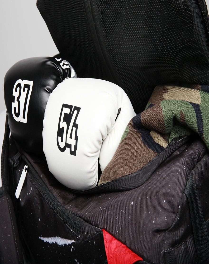 PARTY SHARK DUFFPACK